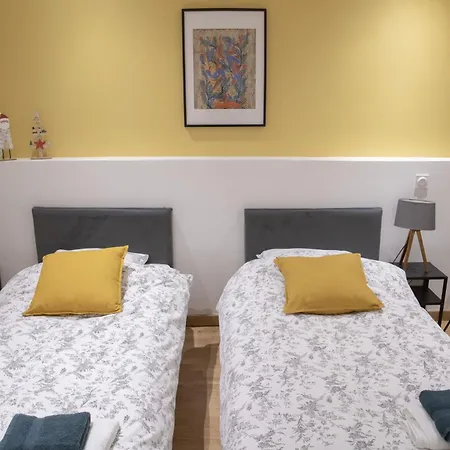 Apartment La Comedie, De Charme *
